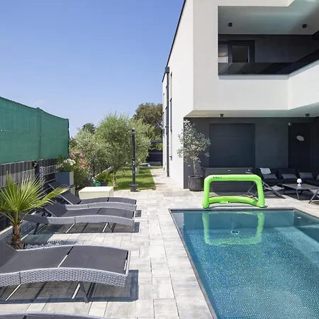 Apartmán Dorota With Private Pool Near Fazana Pula